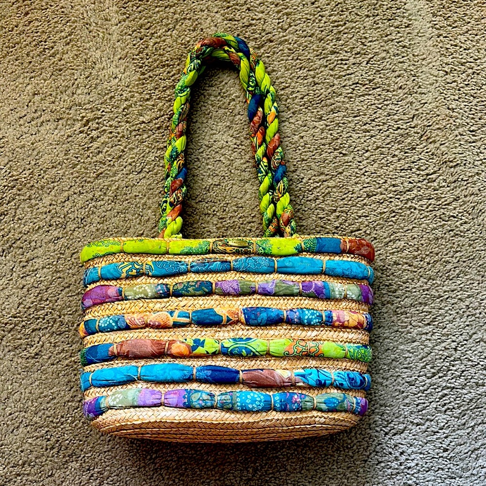Hand bag